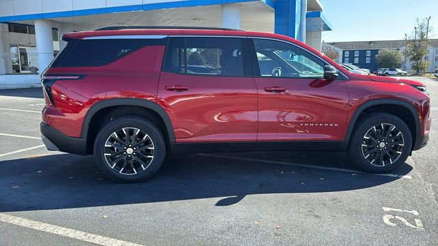 New 2026 Chevrolet Traverse LT w/ Sun and Wheel Package FWD image 8