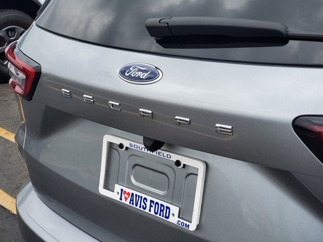 Used 2024 Ford Escape ST-Line w/ Tech Pack #1 image 18