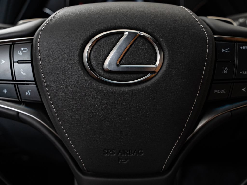 Certified 2023 Lexus LS 500 AWD w/ Interior Upgrade Package image 29