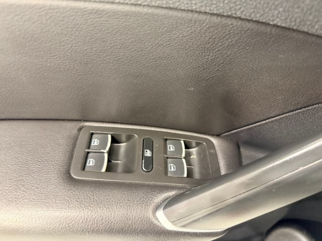Used 2017 Volkswagen Passat 1.8T R-Line FWD image 16