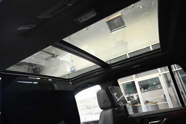 New 2026 GMC Yukon Denali w/ Denali Reserve Package AWD/4WD image 23