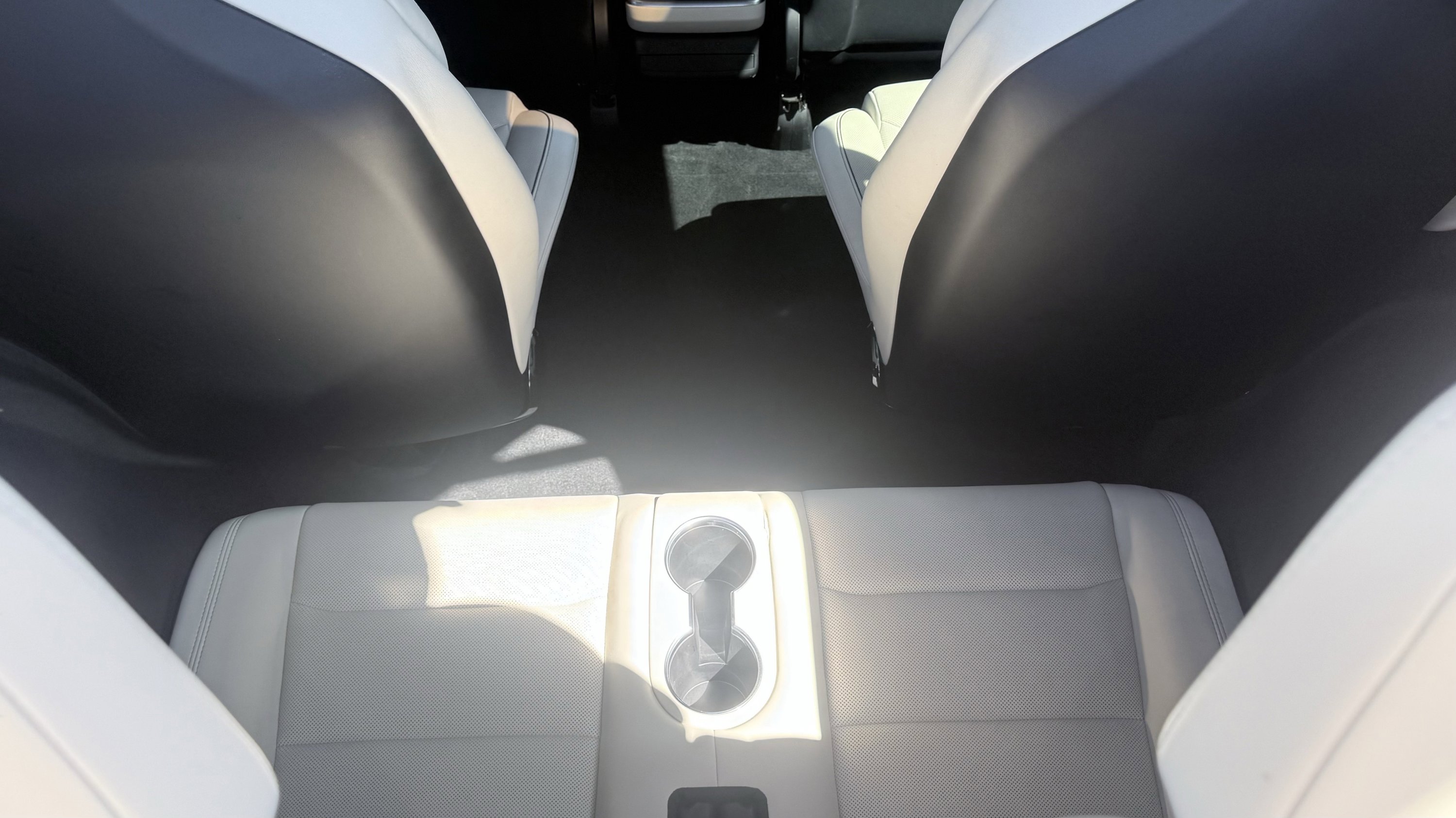 Used 2022 Tesla Model X Plaid image 15