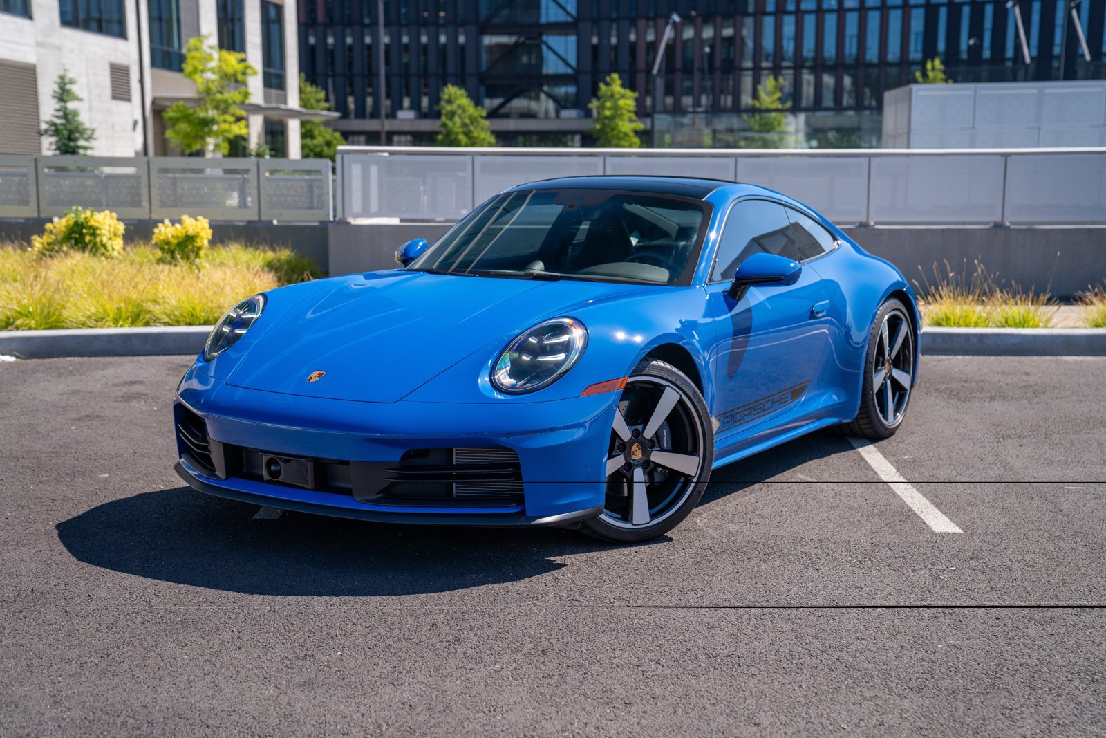 Certified 2025 Porsche 911 Carrera RWD image 1