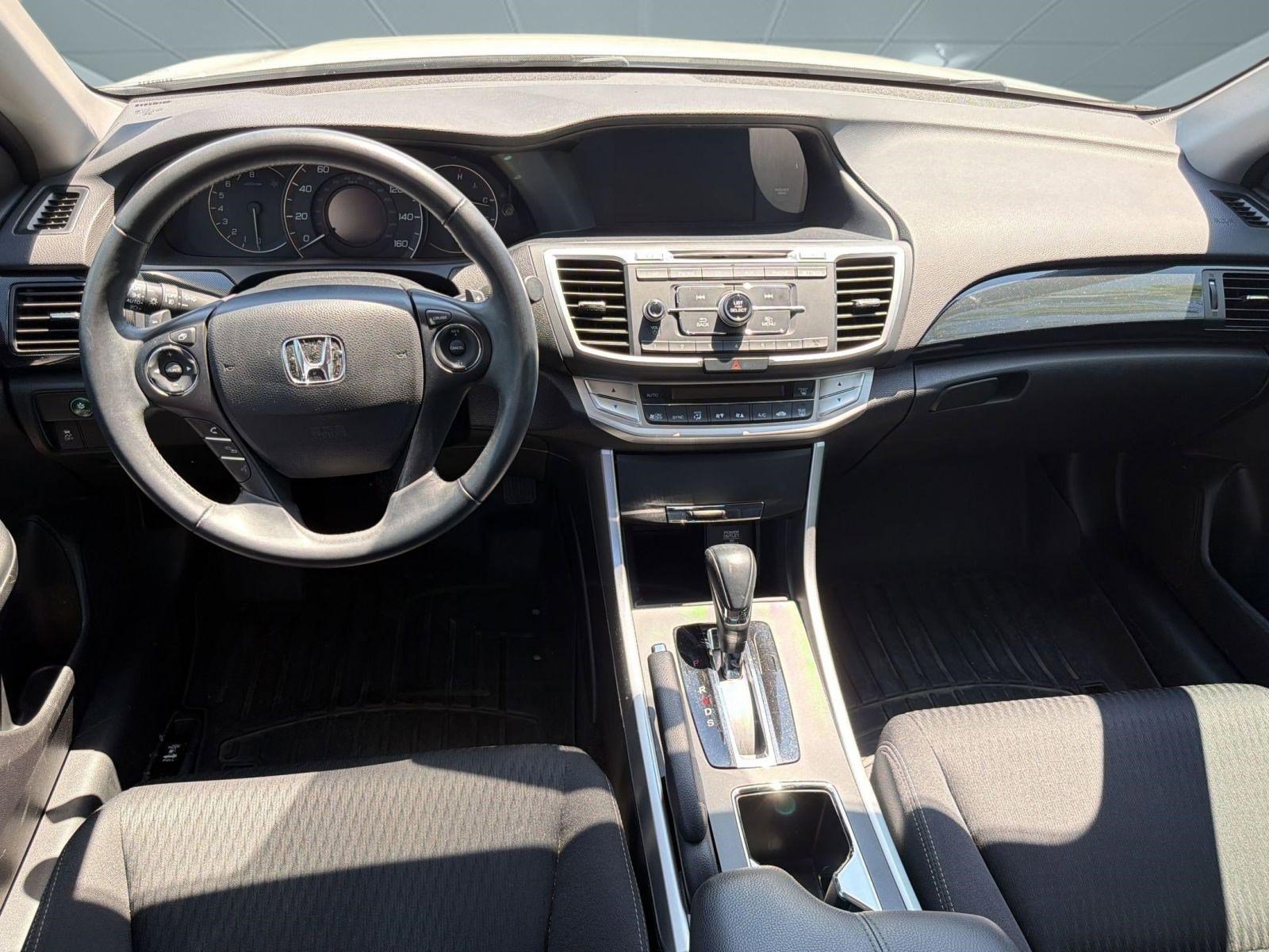 Used 2015 Honda Accord Sport image 16