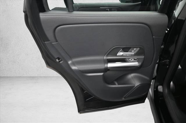 Used 2022 Mercedes-Benz GLA 250 4MATIC image 22