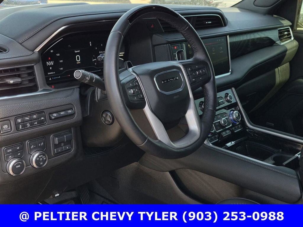Used 2024 GMC Yukon Denali w/ Advanced Technology Package image 36