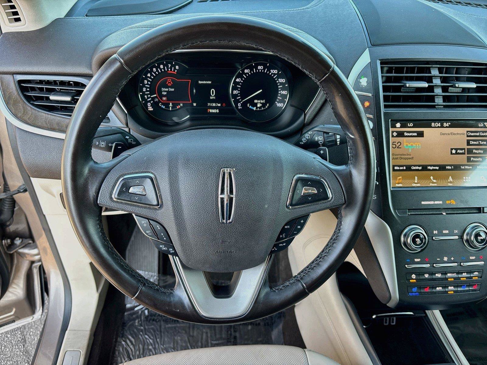 Used 2019 Lincoln MKC Reserve w/ MKC Technology Package FWD image 11