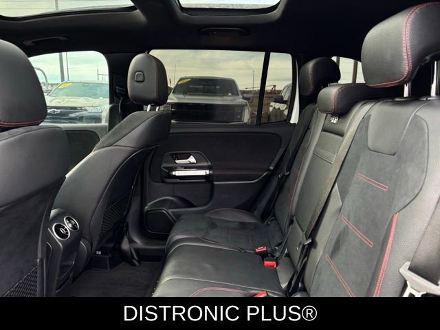 Used 2021 Mercedes-Benz GLB 250 4MATIC image 16