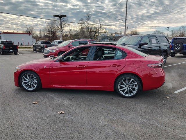 Used 2024 Alfa Romeo Giulia Ti w/ Active Assist Plus Package image 10