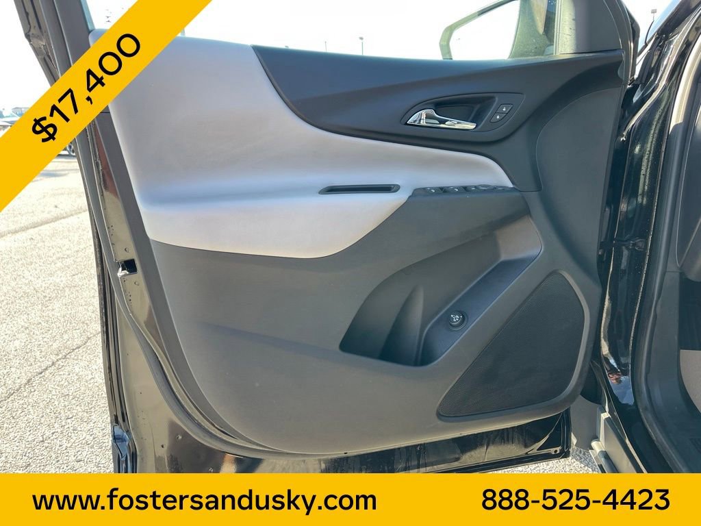 Used 2020 Chevrolet Equinox LT w/ Driver Convenience Package image 18