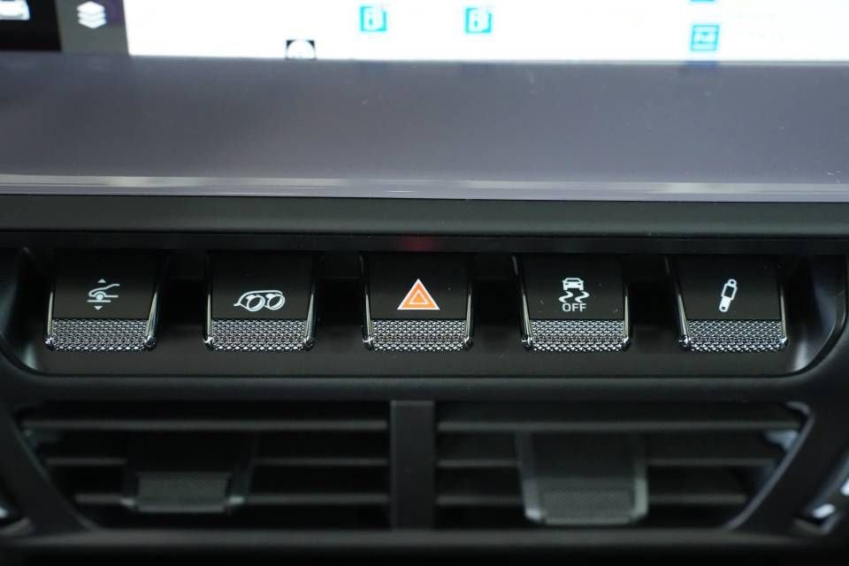 Certified 2026 Porsche 911 Carrera image 21