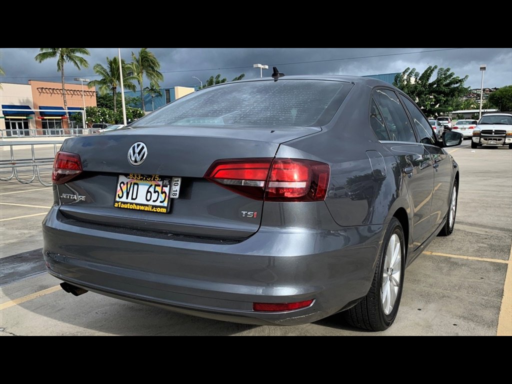 Used 2016 Volkswagen Jetta SE image 5