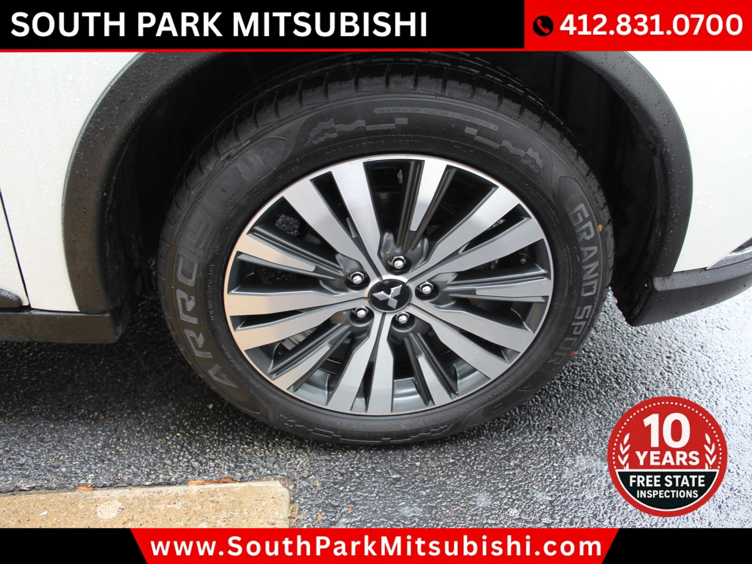 Used 2020 Mitsubishi Outlander ES AWD/4WD image 29