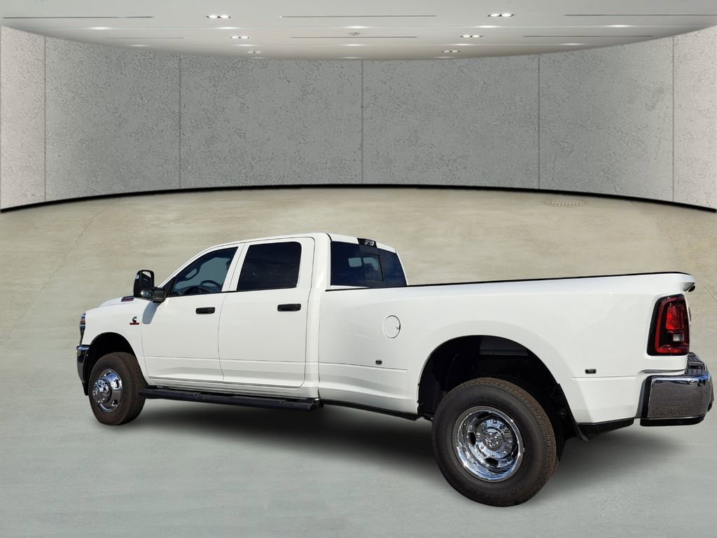 New 2026 RAM 3500 Tradesman AWD/4WD image 7
