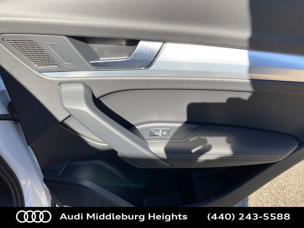 Certified 2024 Audi Q5 2.0T Premium Plus w/ Premium Plus Package image 32