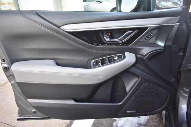 Used 2022 Subaru Outback Limited image 14