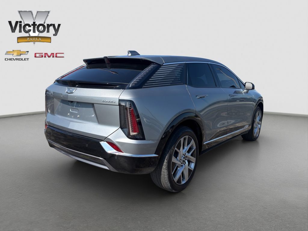 Used 2025 Cadillac Optiq Luxury 1 AWD/4WD image 6