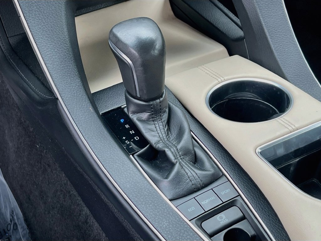 Used 2019 Toyota Avalon Limited w/ Advanced Safety Package FWD image 26