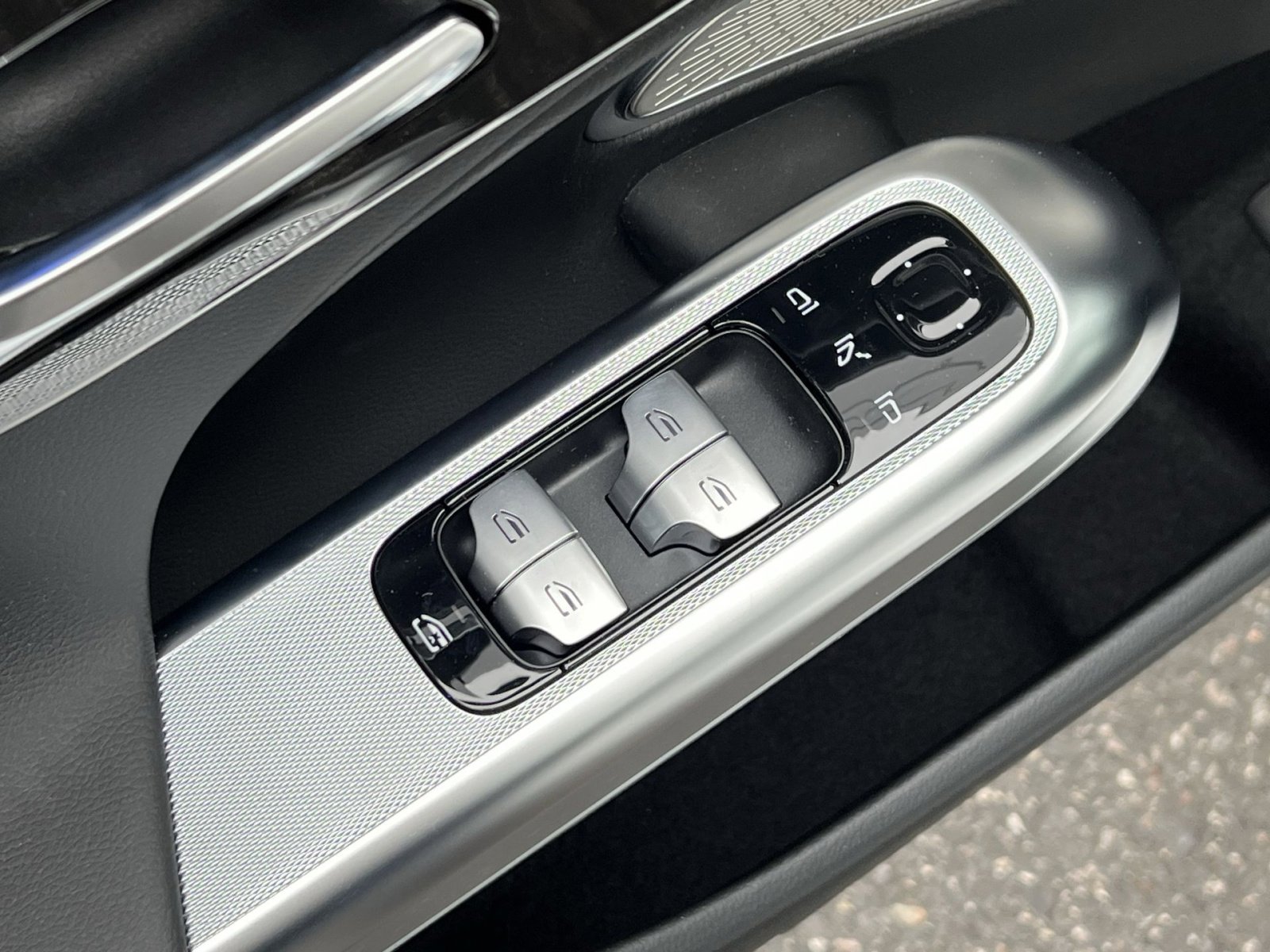 New 2026 Mercedes-Benz E 350 4MATIC Sedan image 13