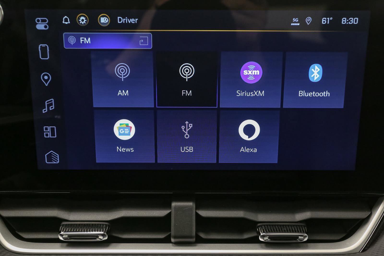 Used 2025 Chevrolet Equinox LT w/ Convenience Package II image 27