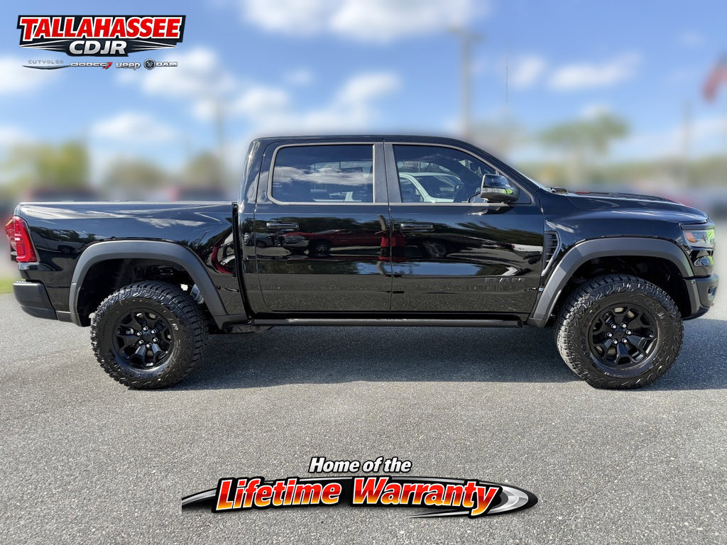 New 2027 RAM 1500 4x4 Crew Cab image 2