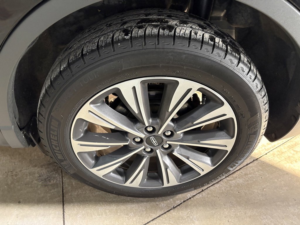 Used 2022 Lincoln Corsair Reserve image 28