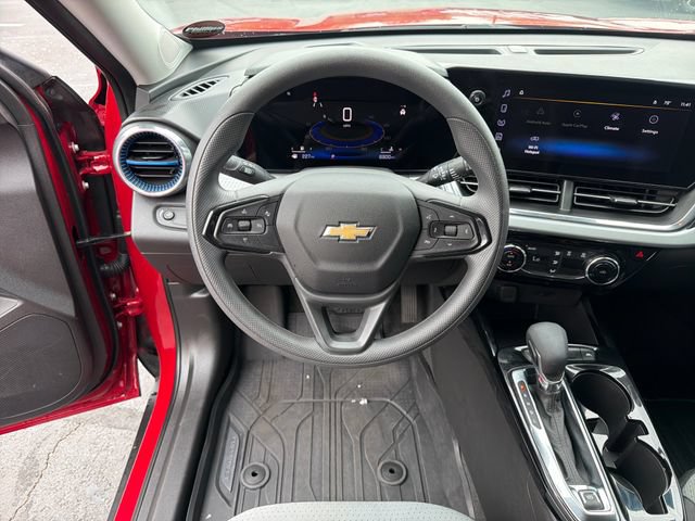 Certified 2026 Chevrolet Trax LT FWD image 13