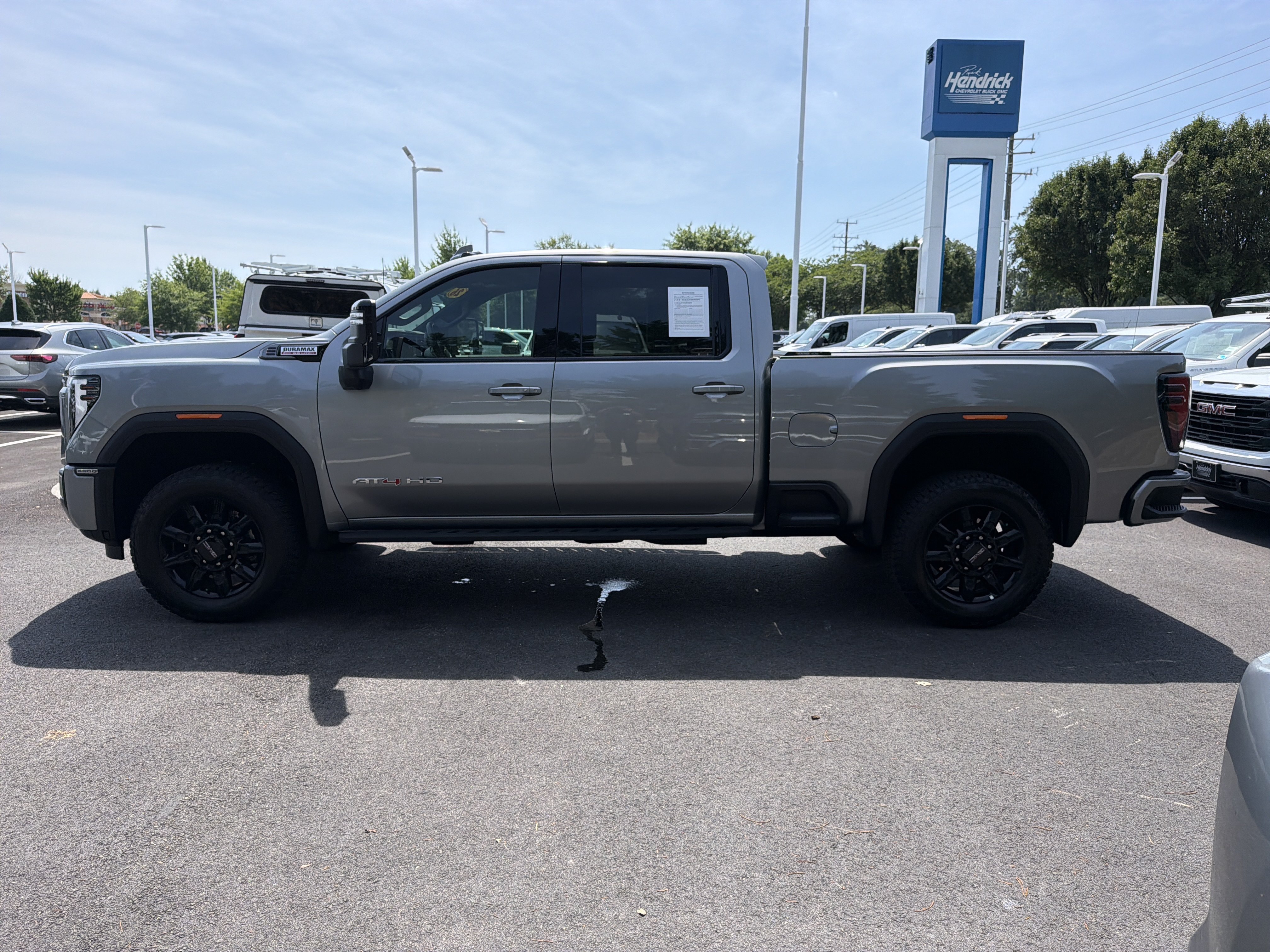 Used 2026 GMC Sierra 2500 AT4 w/ AT4 Premium Plus Package AWD/4WD image 7