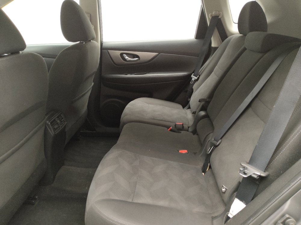 Used 2016 Nissan Rogue S AWD/4WD image 18