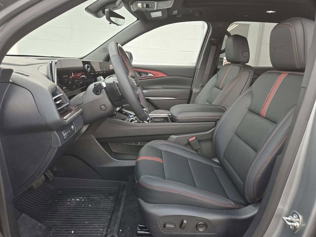New 2026 Chevrolet Traverse RS w/ LPO, Floor Liner Package image 9