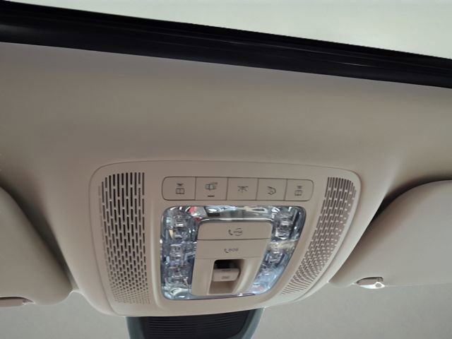 Used 2023 Mercedes-Benz GLE 350 4MATIC w/ Premium Package image 36