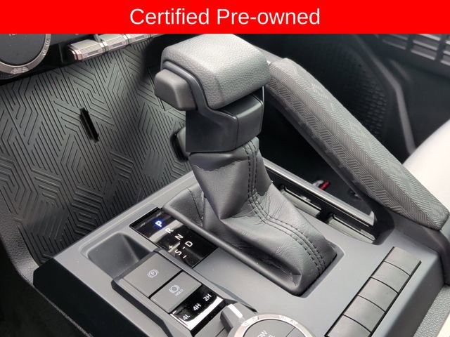 Certified 2025 Toyota Tacoma SR5 AWD/4WD image 22
