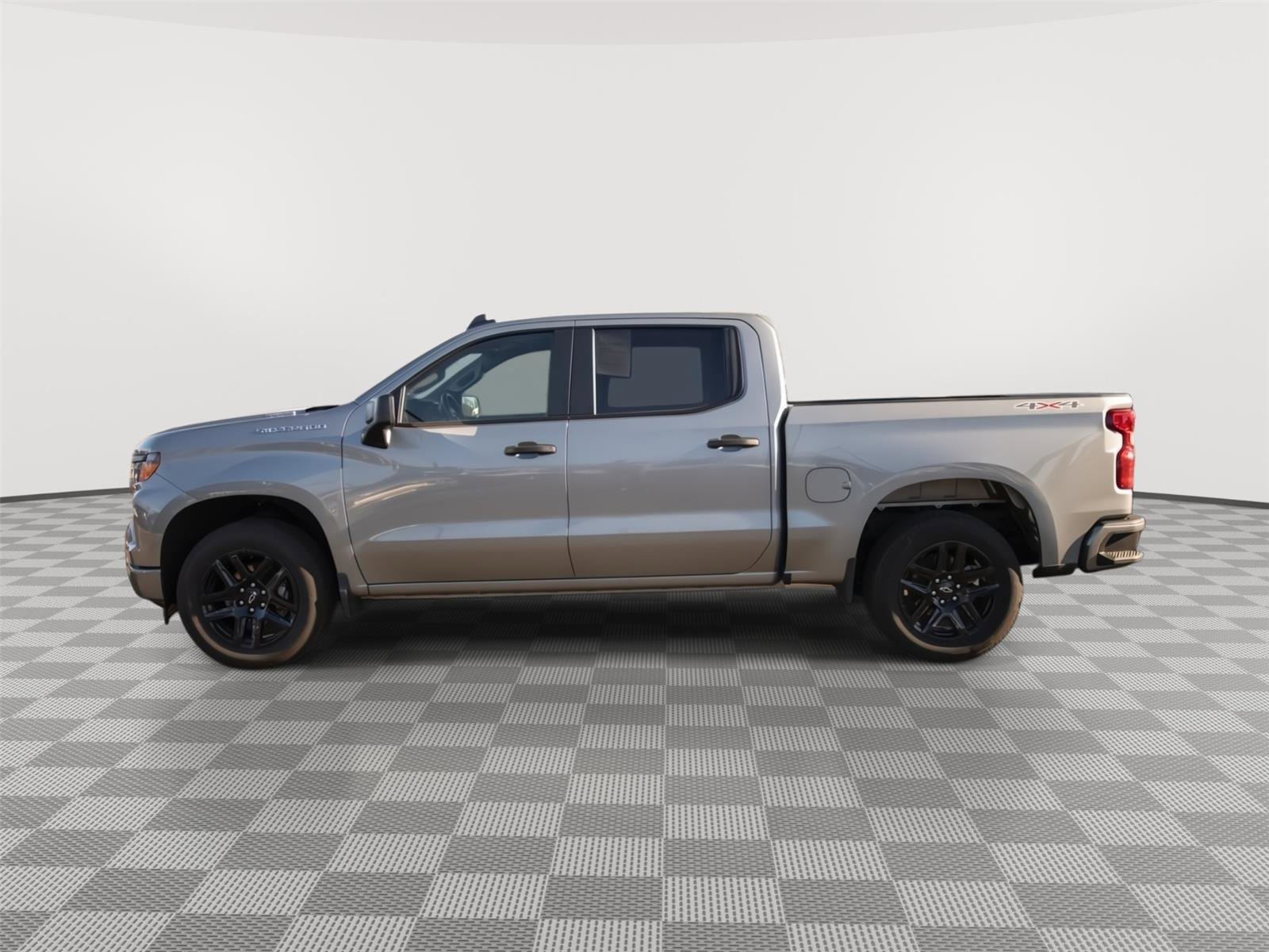Used 2025 Chevrolet Silverado 1500 Custom image 17