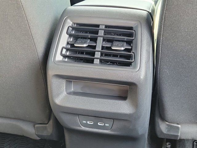 Used 2025 Volkswagen Tiguan S FWD image 6