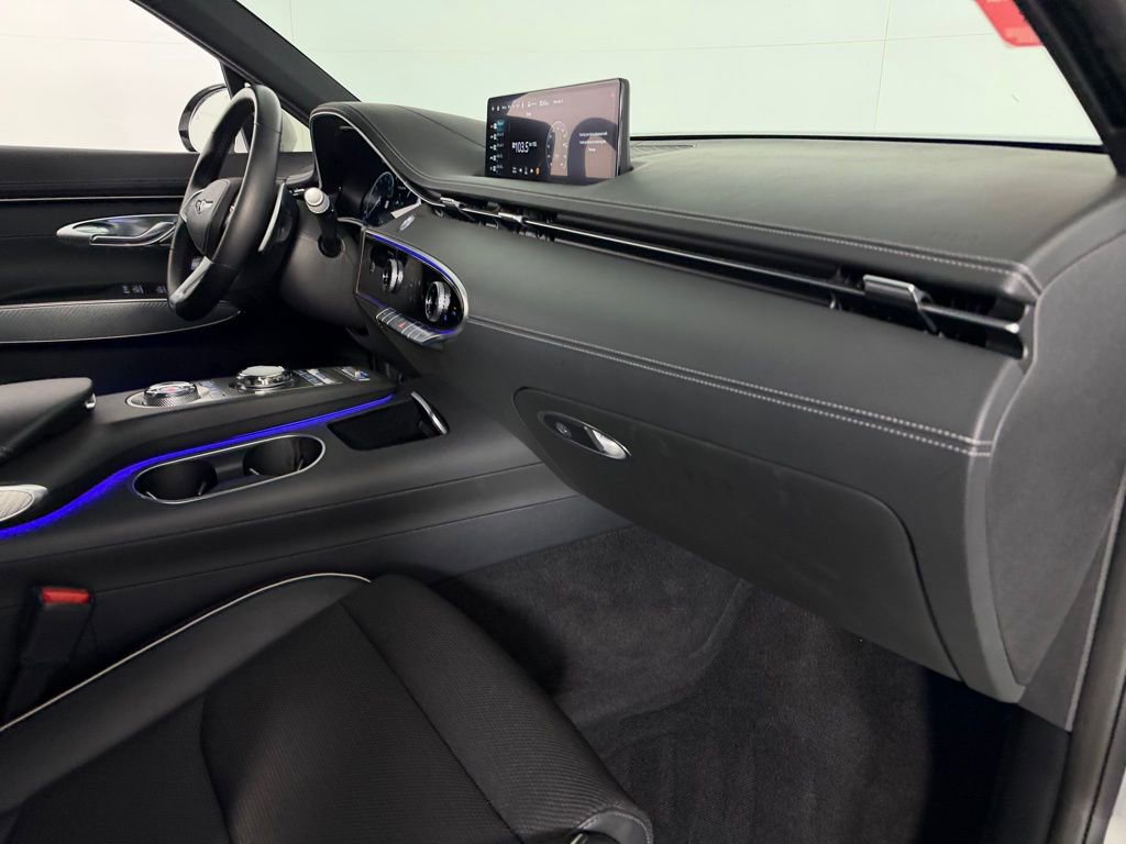 Used 2025 Genesis GV70 2.5T Sport Prestige w/ Sport Prestige Package AWD/4WD image 35