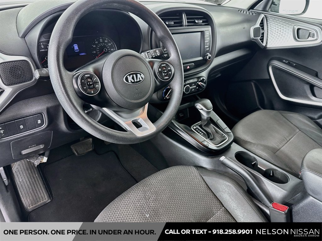 Used 2020 Kia Soul LX FWD image 9
