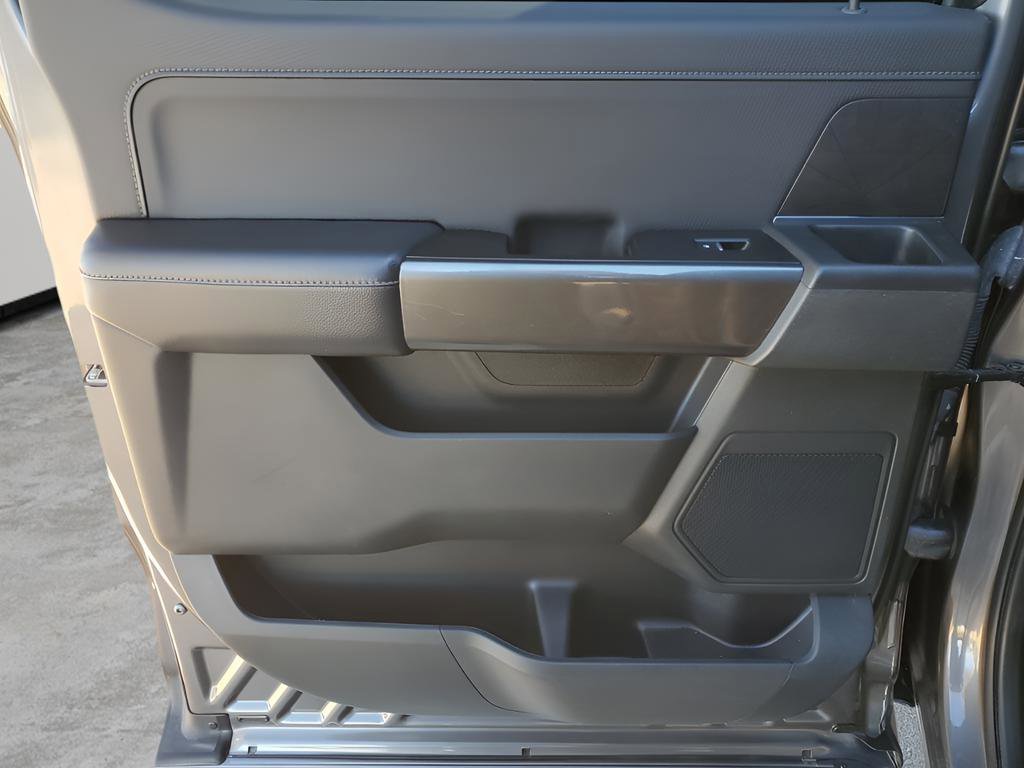 Used 2021 Ford F150 XLT w/ Equipment Group 302A High image 17