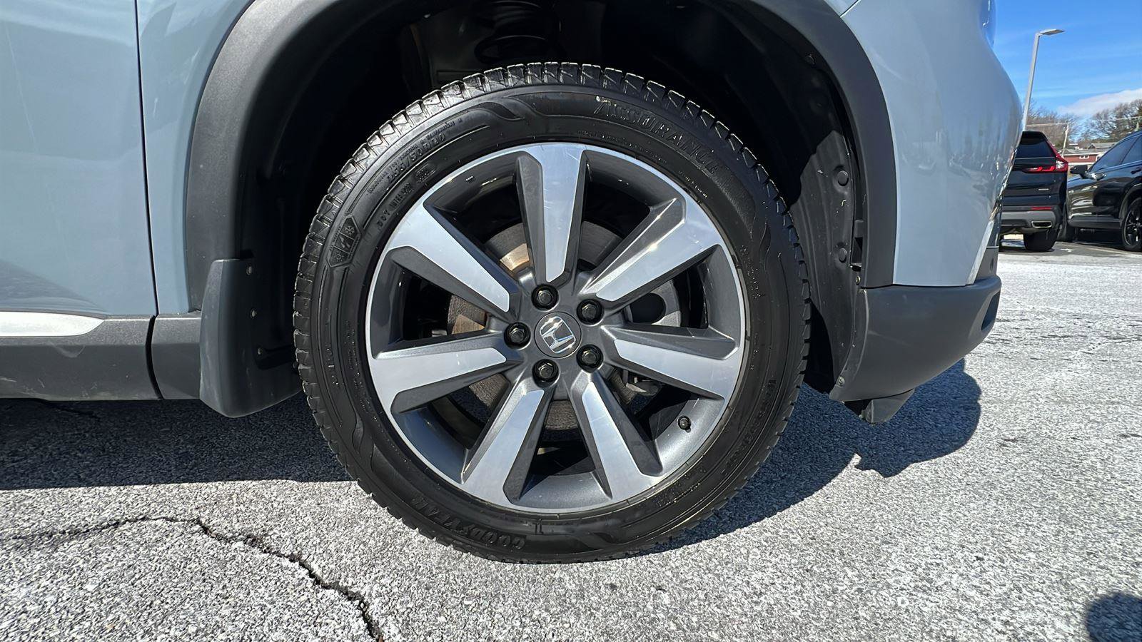 Used 2023 Honda Pilot Touring image 11