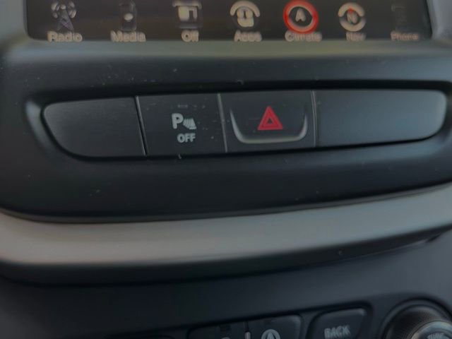 Used 2018 Jeep Cherokee Trailhawk image 39