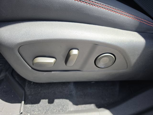New 2026 Chevrolet Traverse RS w/ LPO, Floor Liner Package FWD image 24