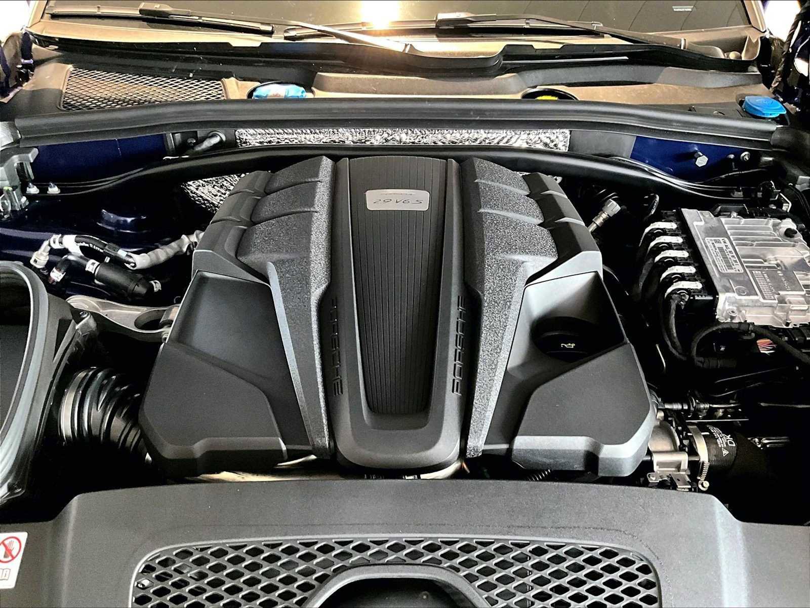 New 2026 Porsche Macan S AWD/4WD image 20