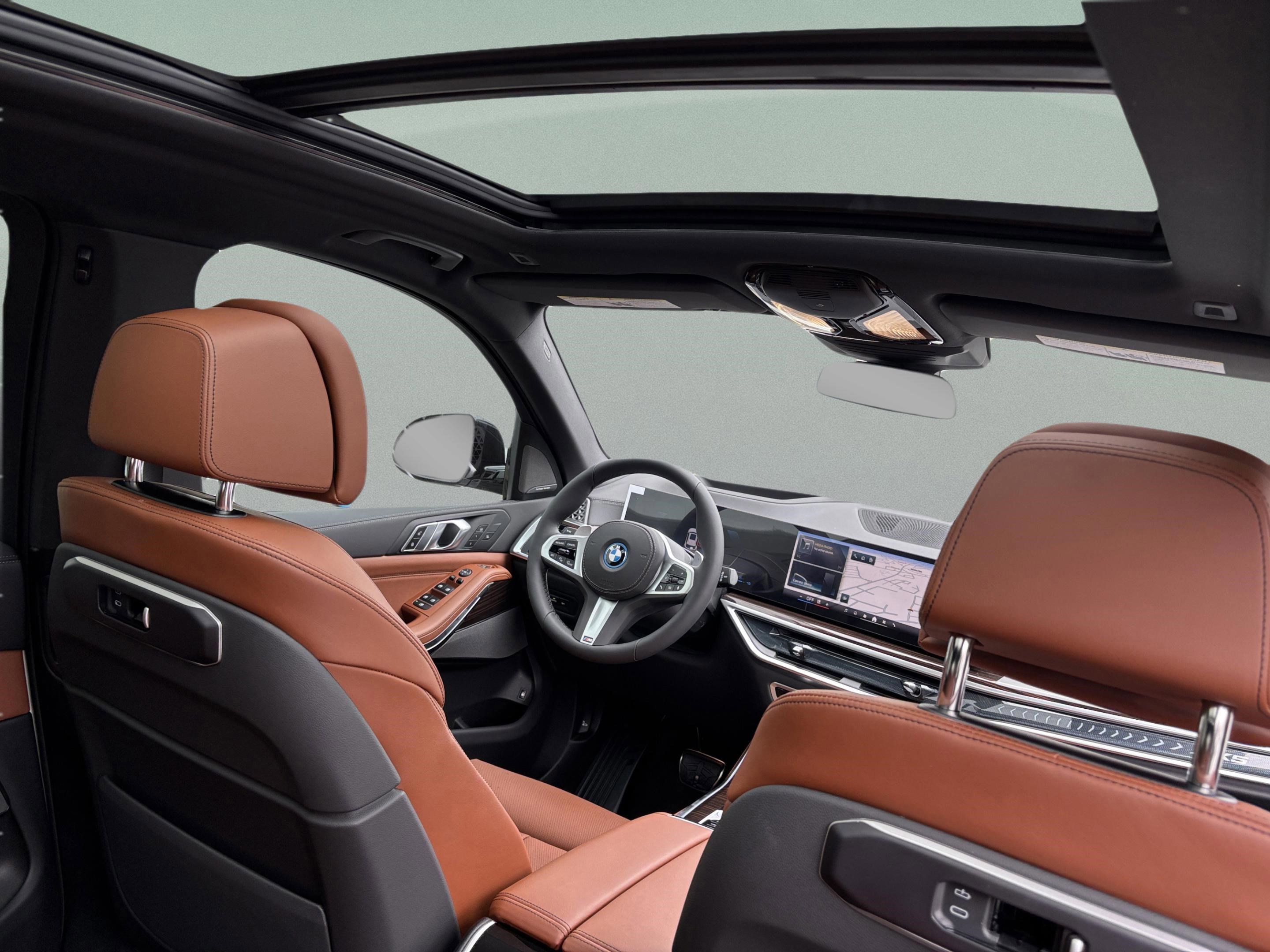 Used 2026 BMW X5 xDrive50e w/ M Sport Package image 29