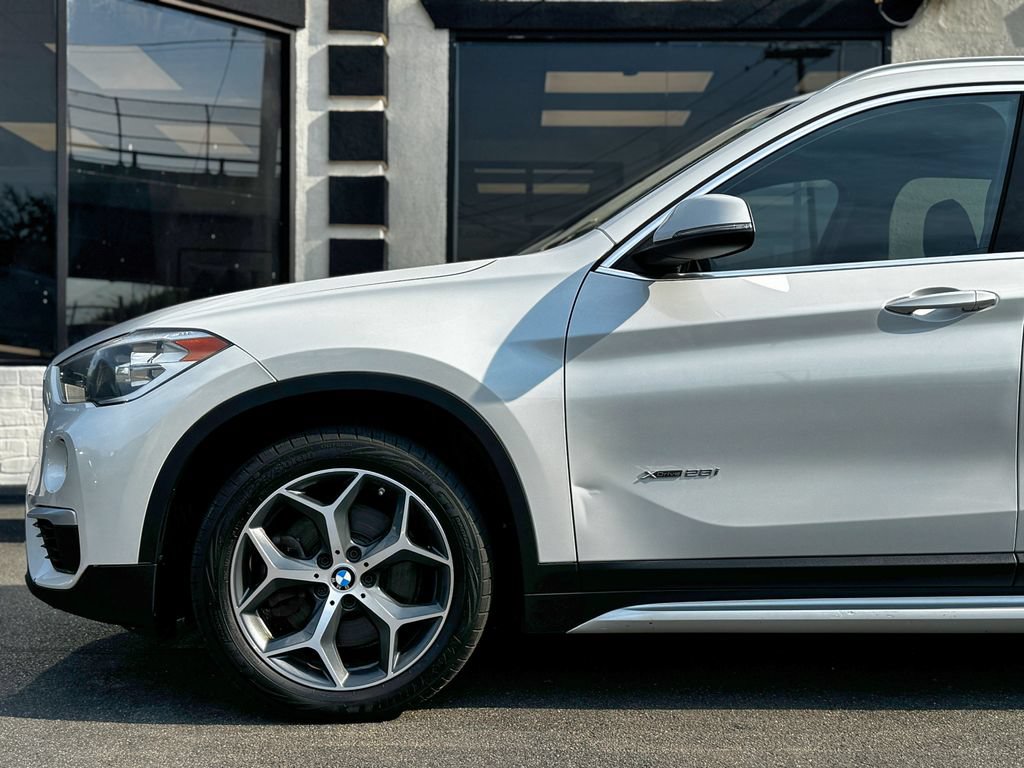 Used 2018 BMW X1 xDrive28i AWD/4WD image 14