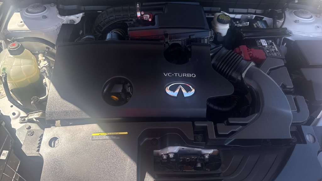 Used 2021 INFINITI QX50 Luxe AWD/4WD image 14