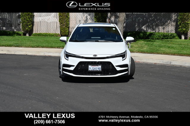 Used 2024 Toyota Corolla SE w/ SE Premium Package FWD image 2
