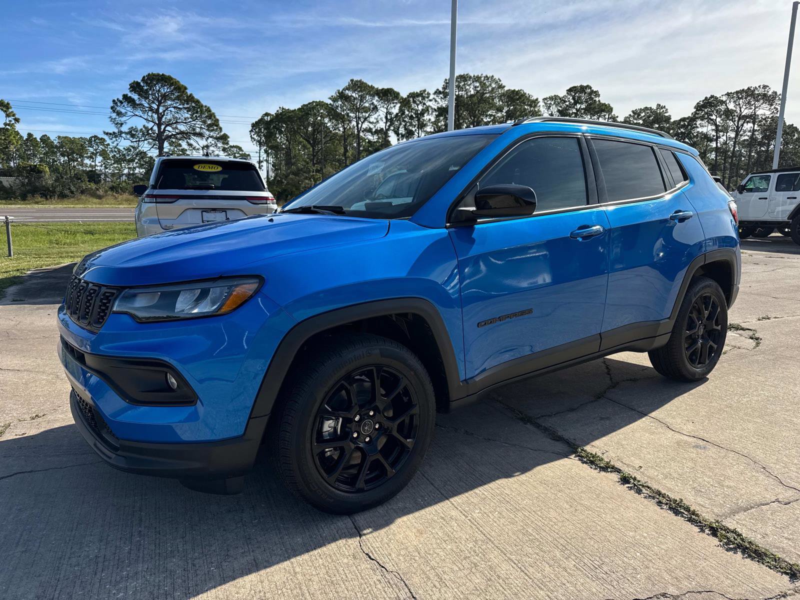 New 2026 Jeep Compass Latitude image 7