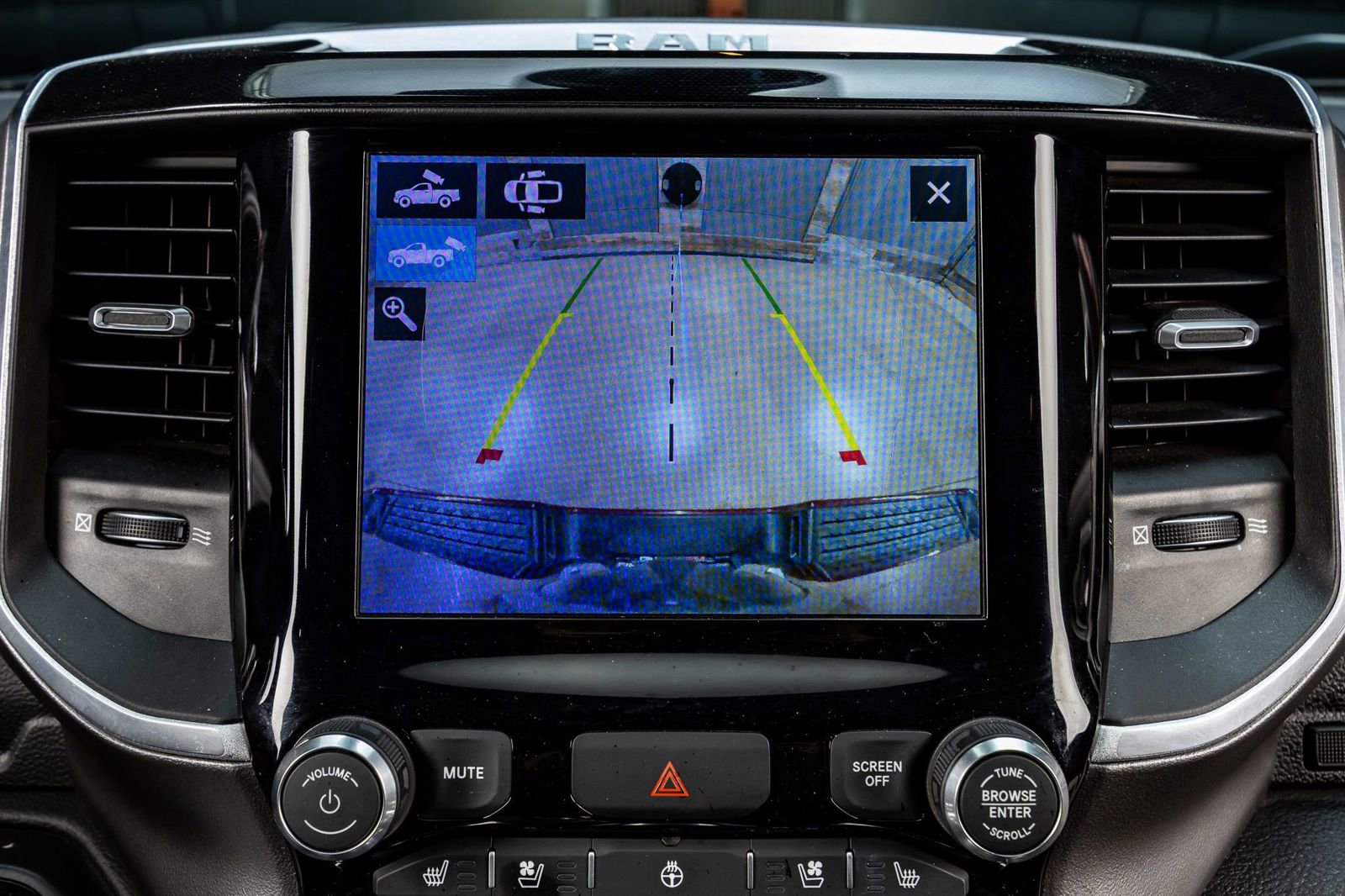 Used 2020 RAM 2500 Laramie image 25