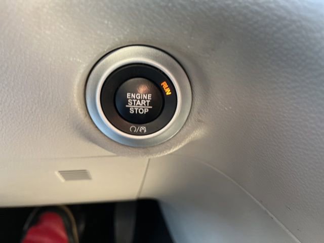 Used 2020 Chrysler Pacifica Touring-L image 27