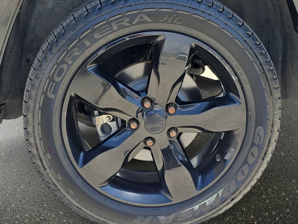 Used 2015 Jeep Grand Cherokee Overland AWD/4WD image 39