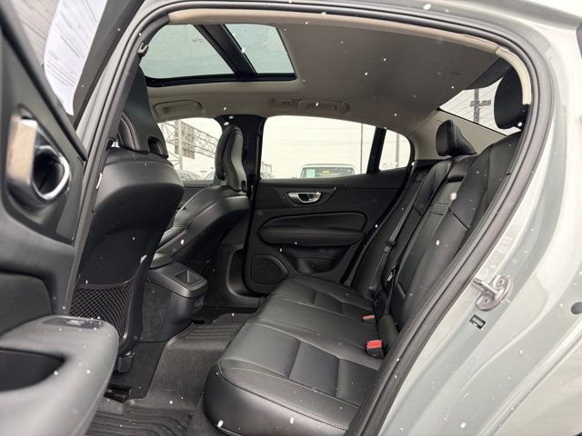 Used 2024 Volvo S60 B5 Core image 16
